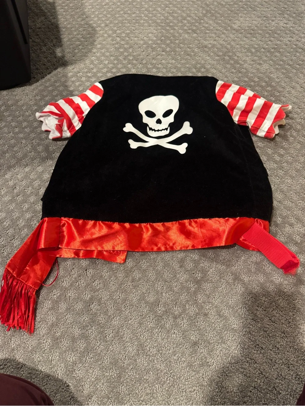 Melissa & Doug Pirate Jacket in Black, Red & White and accessories